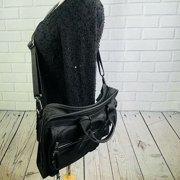 TUMI Black Nylon Gen 4.2 Organizer Portfolio Briefcase - Picture 9 of 16